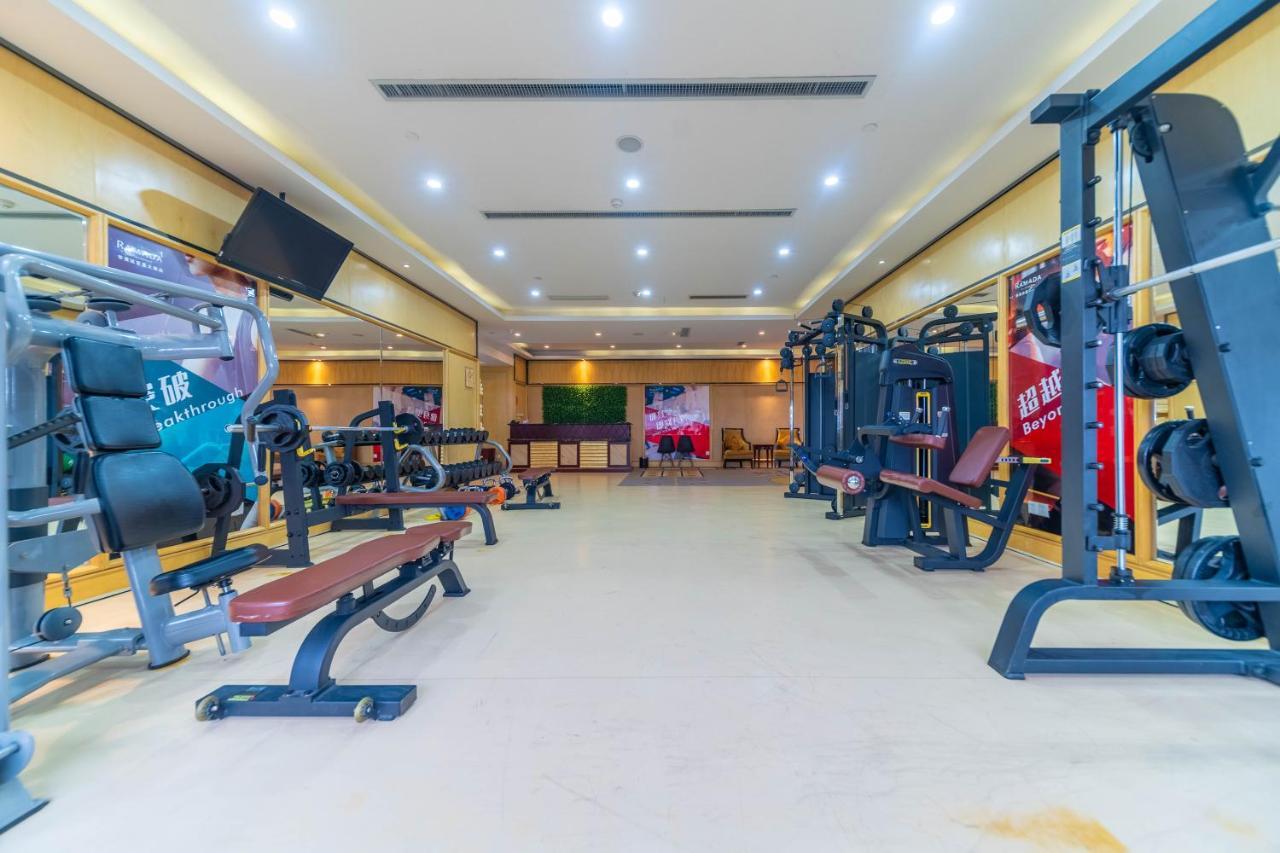 Ramada Yichang Hotel Екстер'єр фото